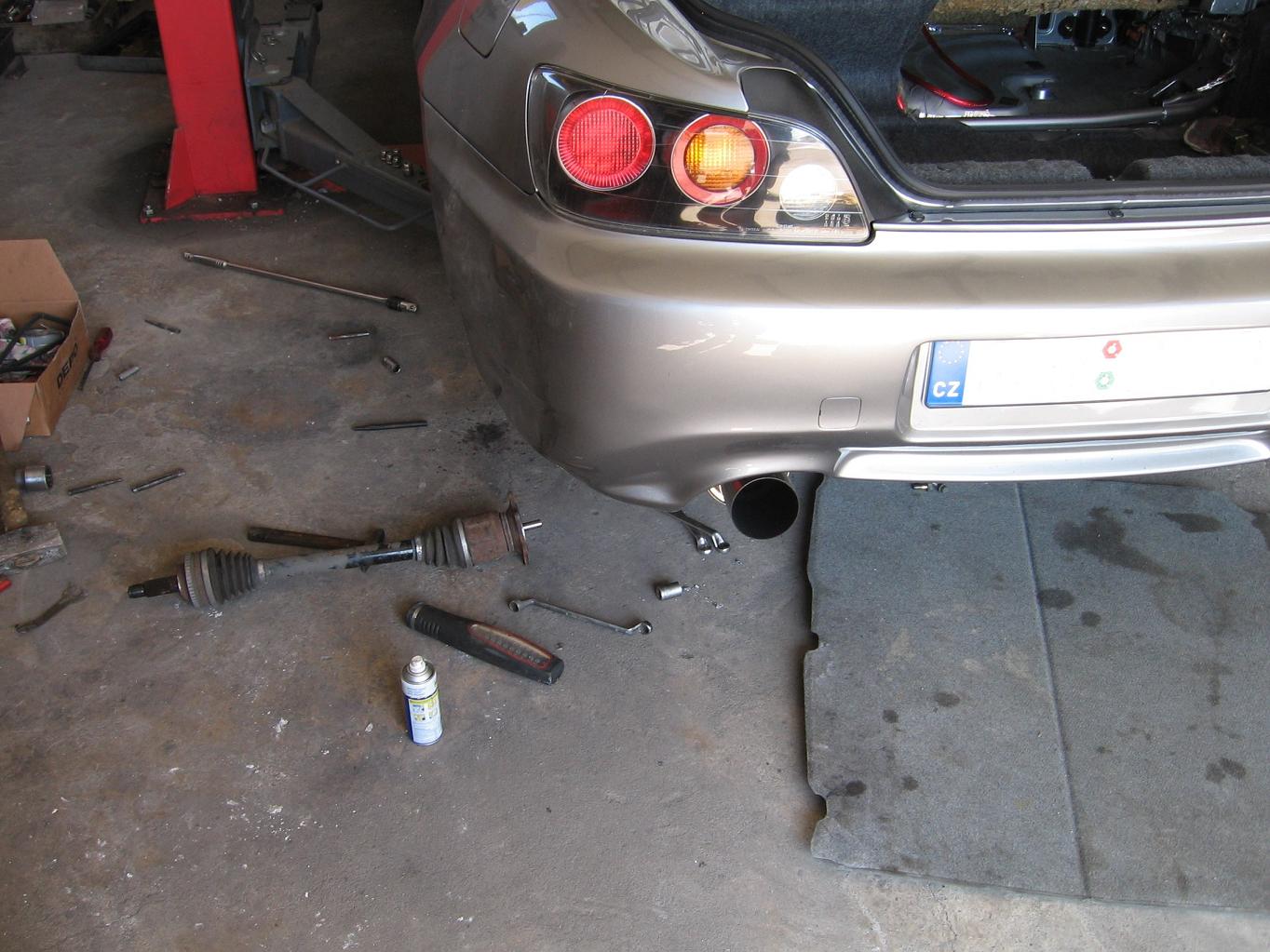 A ještě S2 pod kudlou...