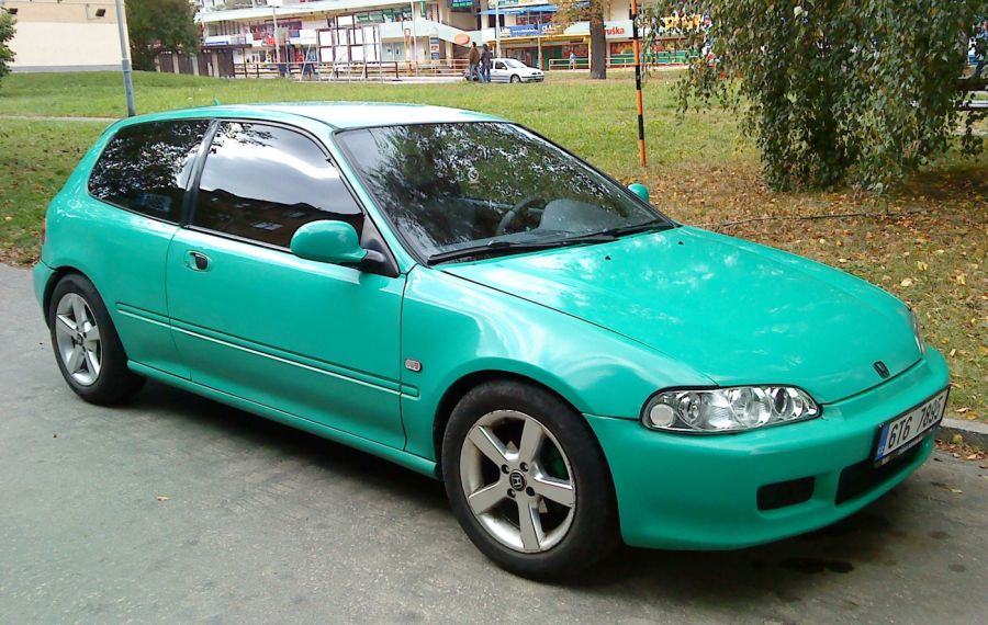 Právě umytý civic...