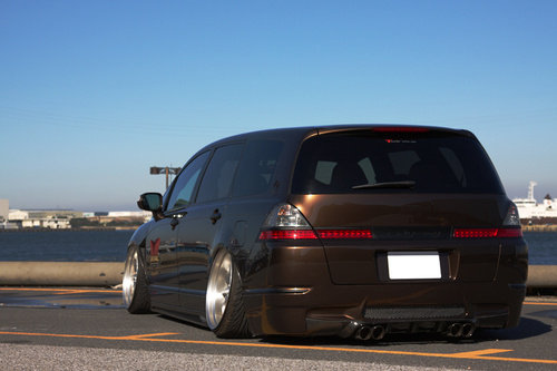 BMW-izovaná Honda Odyssey