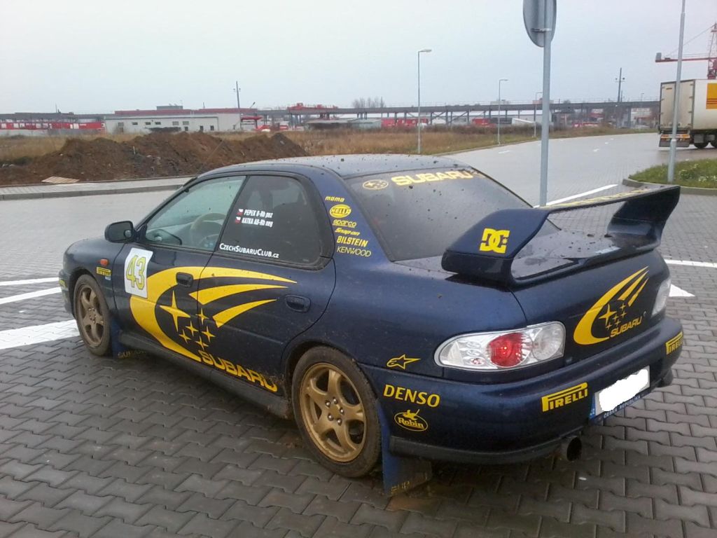 .. a tohle je po roce .. Nevedet, ze je to stejny auto, nepoznal bych ho .. :-)