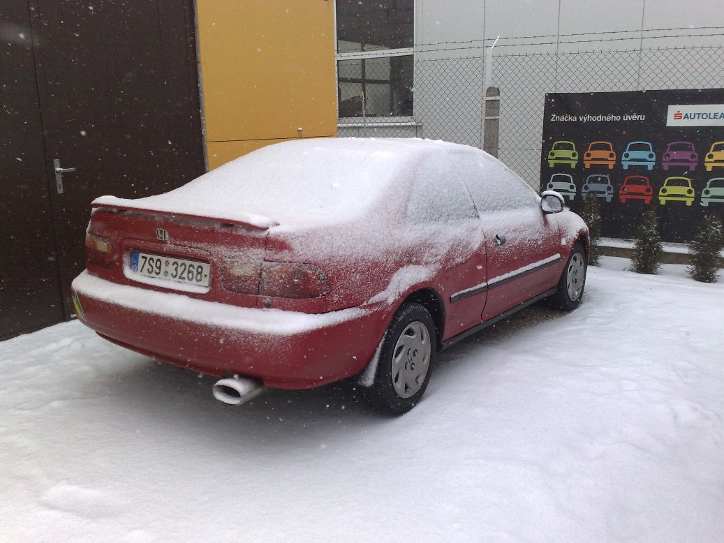 Před 10 minutama jsem měl ometený auto.....