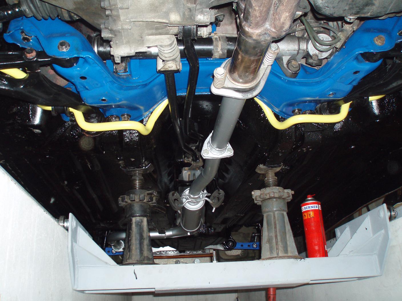 dnes tady ulitavam...repase napravni,a nater komplet spodku.....-)