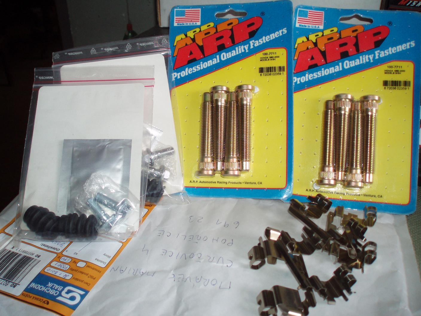 Na predek stefty+predni brzdy+gumky+sroubky..:-)