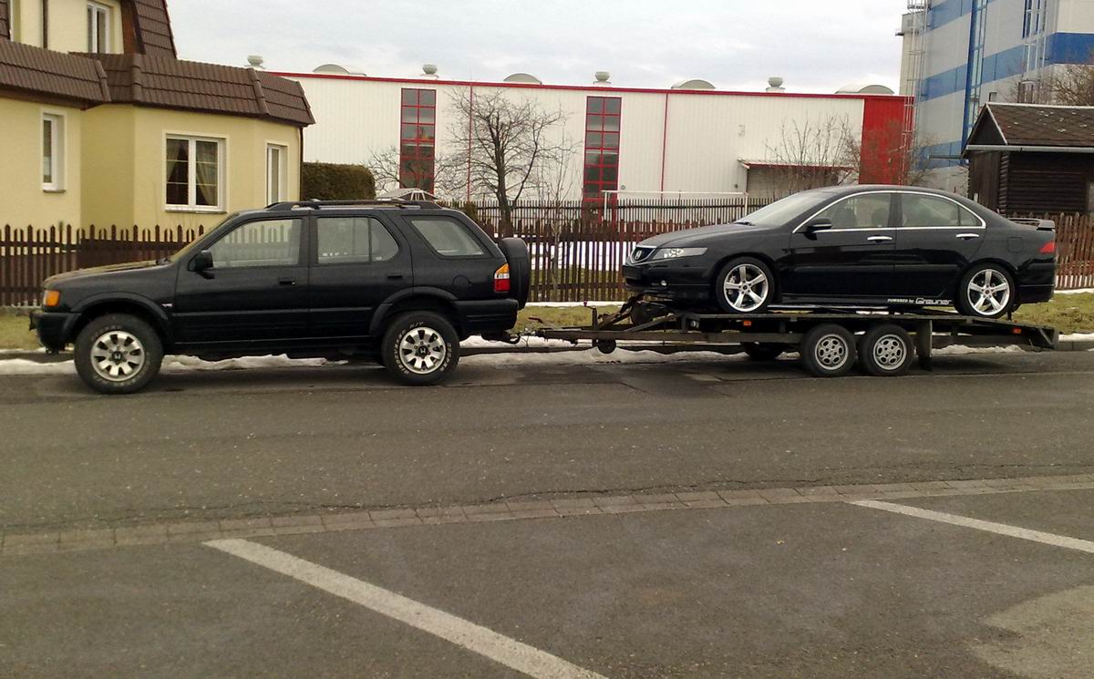 jedu z STK, jsem ...