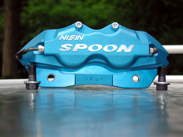 věděl by někdo odstín té modré?