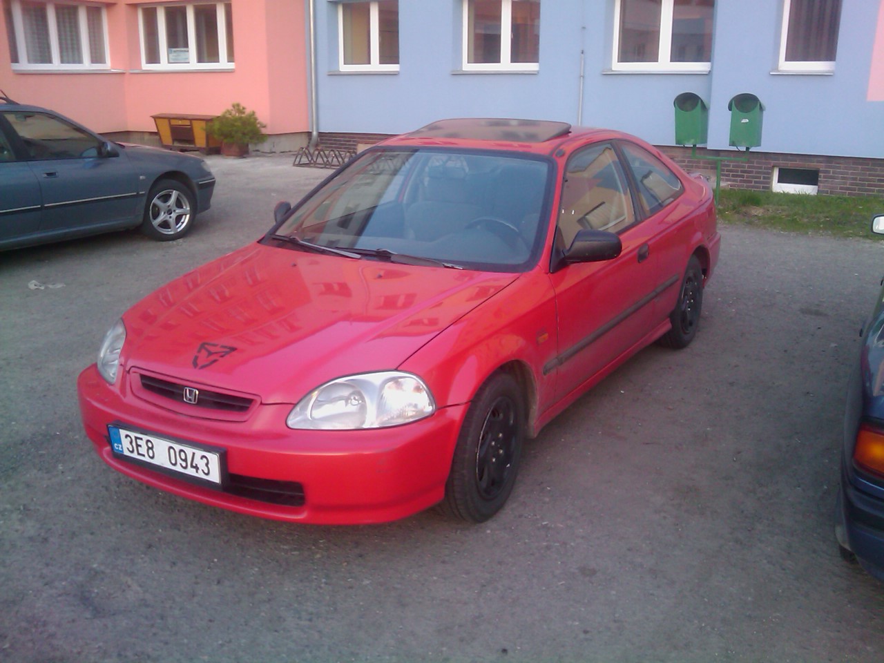 Tak to je ta moje kočka:-)