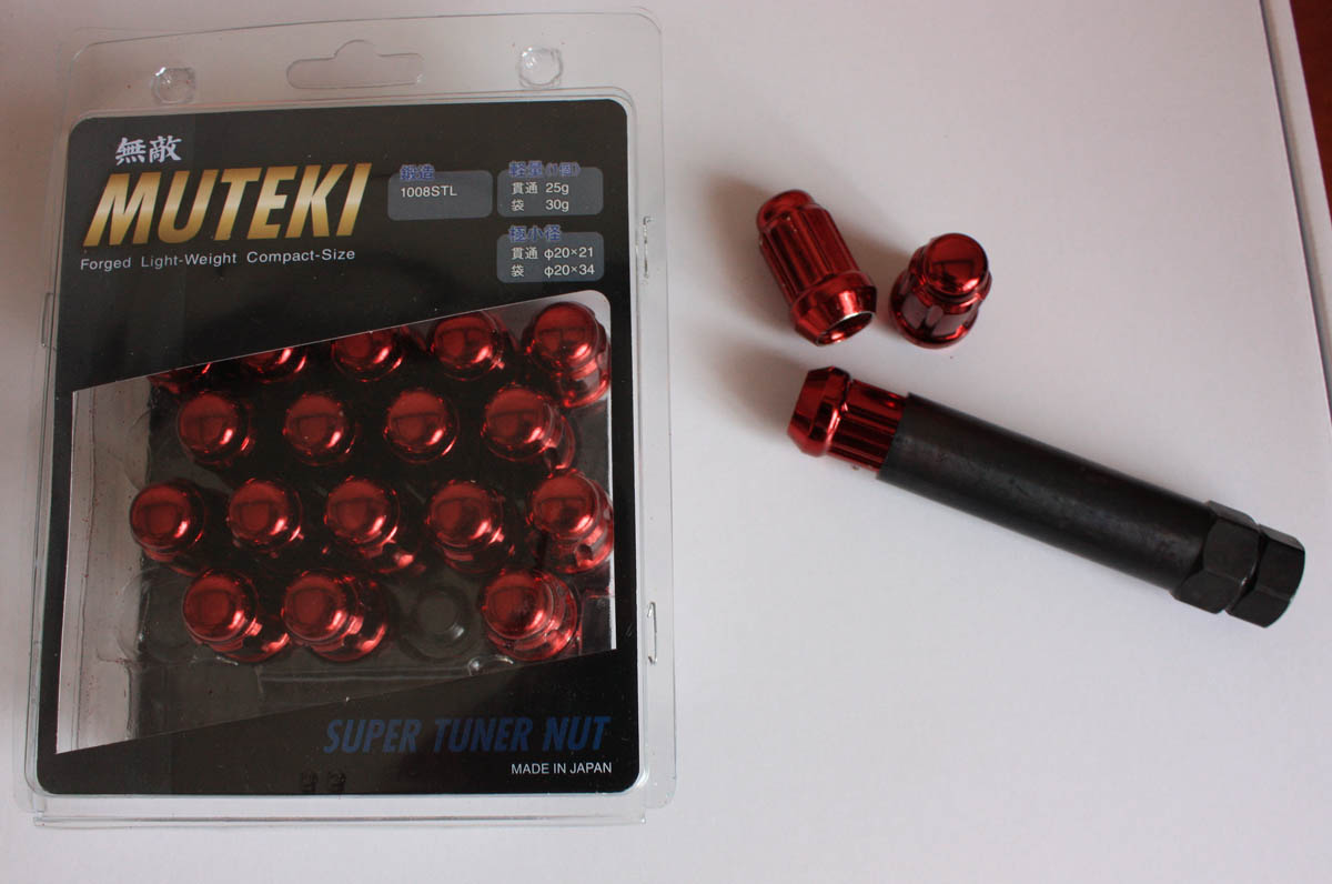 Za chvilku se budou tocit na aute