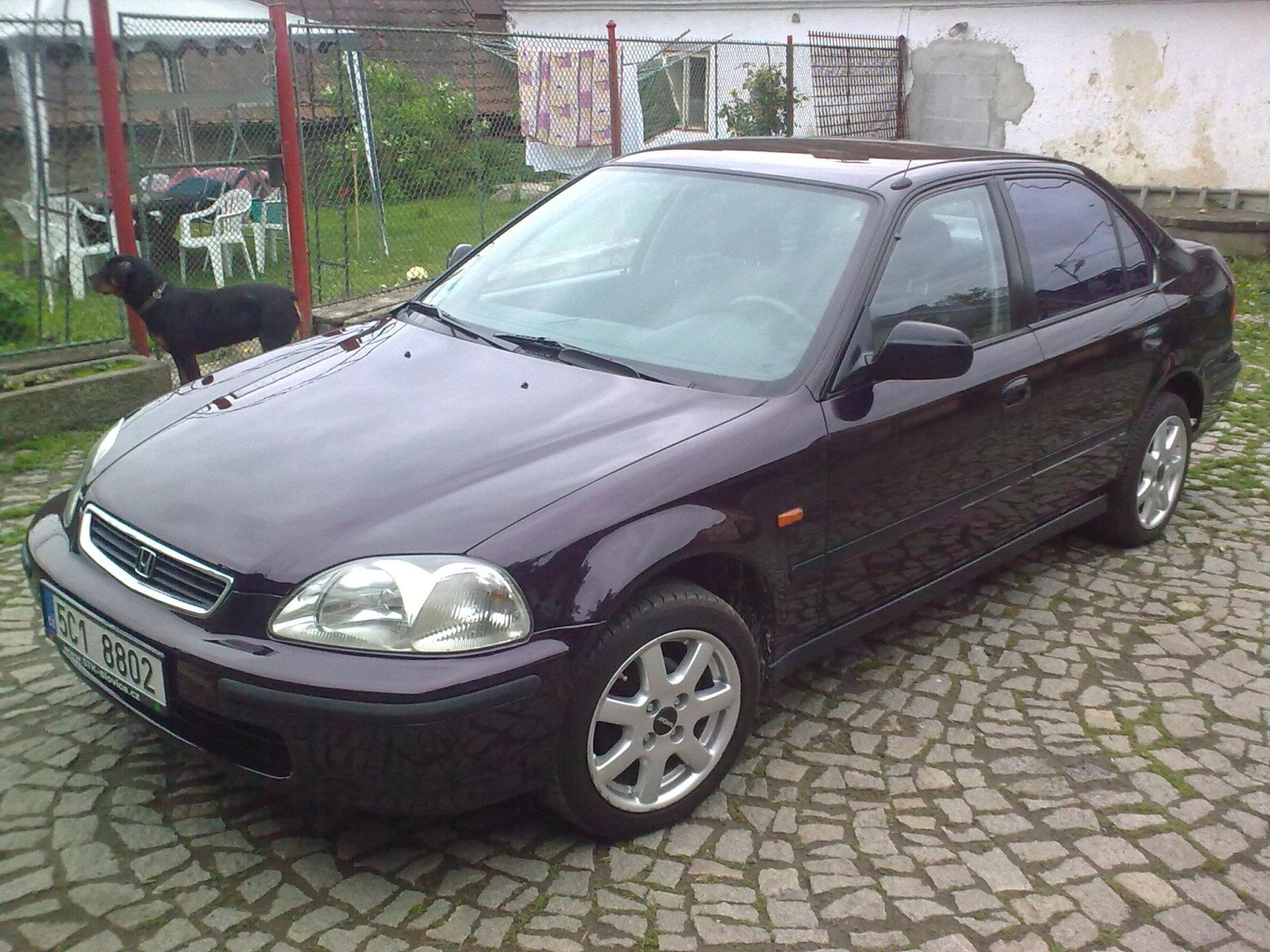 trocha barvy navíc, něco málo vosku a ruční práce ...