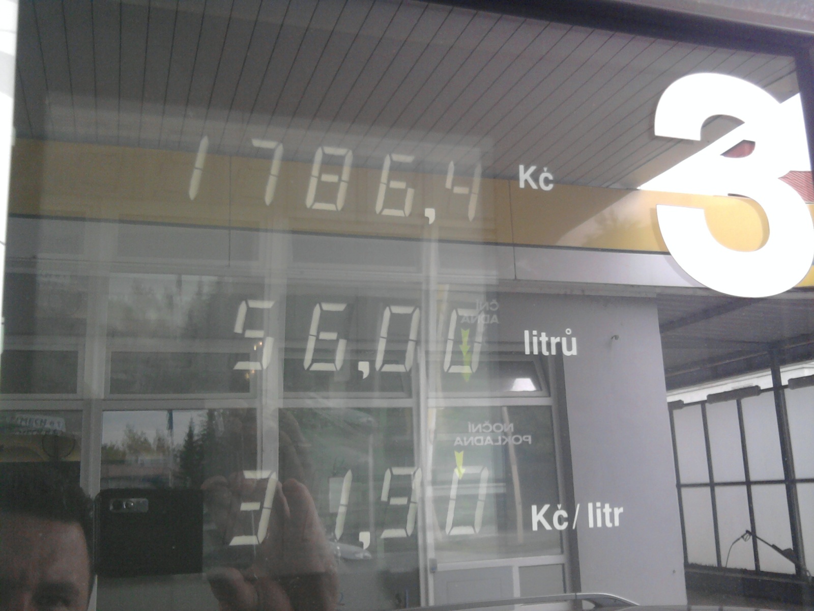 První tankování s Accordem