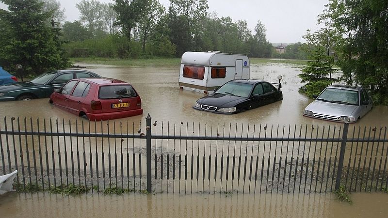 Ano ano ,bacha na auta z bazarů!!..
