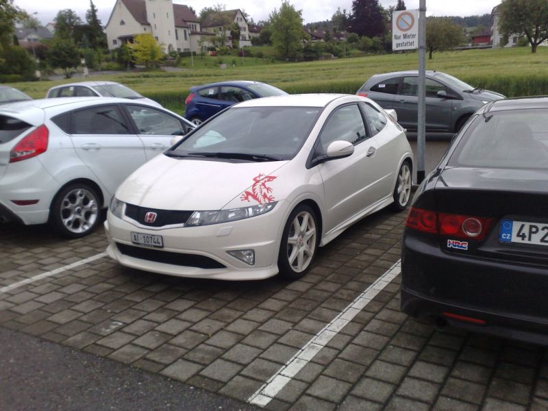 Potesi, kdyz si nekdo pribuznej konecne (po Golfu V6) koupi poradnou znacku .. ;)