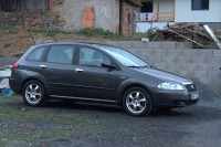 Fiat_Croma_MY2006_001.jpg