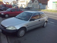 honda špatný bok.jpg
