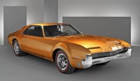 olds_toronado_jay-leno_sf1.jpg